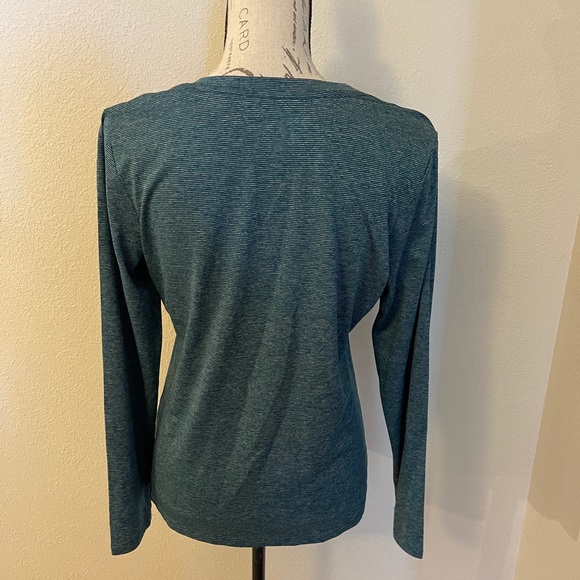 RBX Sports Top - Picture 4 of 6